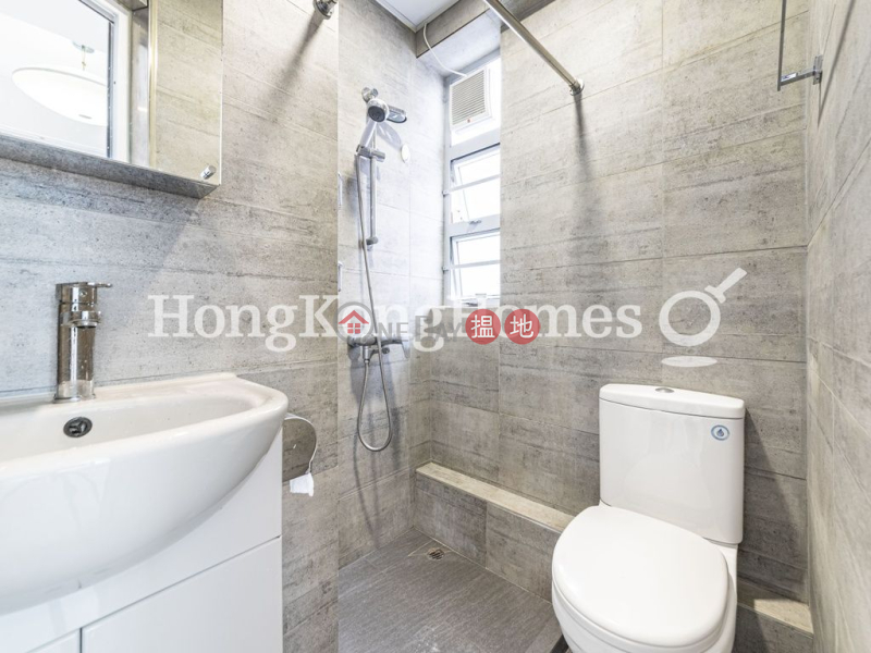 3 Bedroom Family Unit for Rent at Capital Building | Capital Building 京城大廈 Rental Listings
