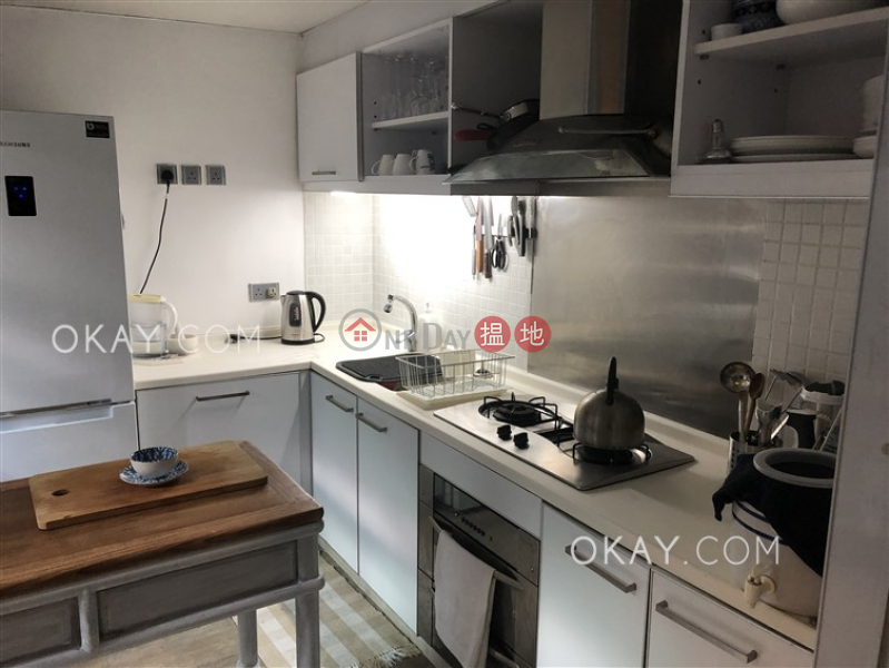 HK$ 8.9M | Yee Fung Building, Wan Chai District | Lovely 1 bedroom with racecourse views & terrace | For Sale