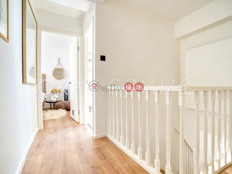 Exquisite 3 bedroom on high floor with rooftop | For Sale | Kam Ning Mansion 金寧大廈 Sales Listings