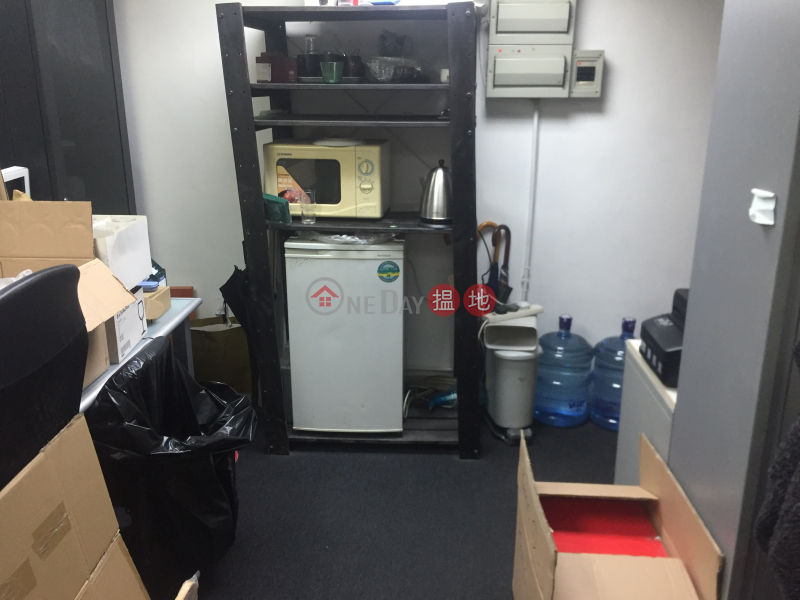 Office in Sai Ying Pun for Rent | No Agency Commission | 103-109 Des Voeux Road West | Western District | Hong Kong Rental, HK$ 9,000/ month