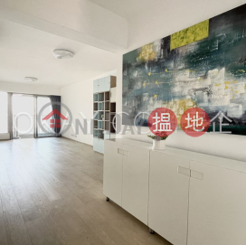 Exquisite 3 bedroom with balcony | For Sale