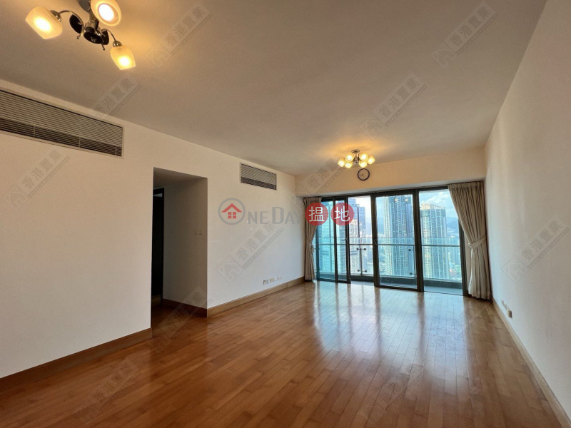 Three bedrooms and one apartment in The Harbourside | The Harbourside Tower 1 君臨天下1座 Sales Listings