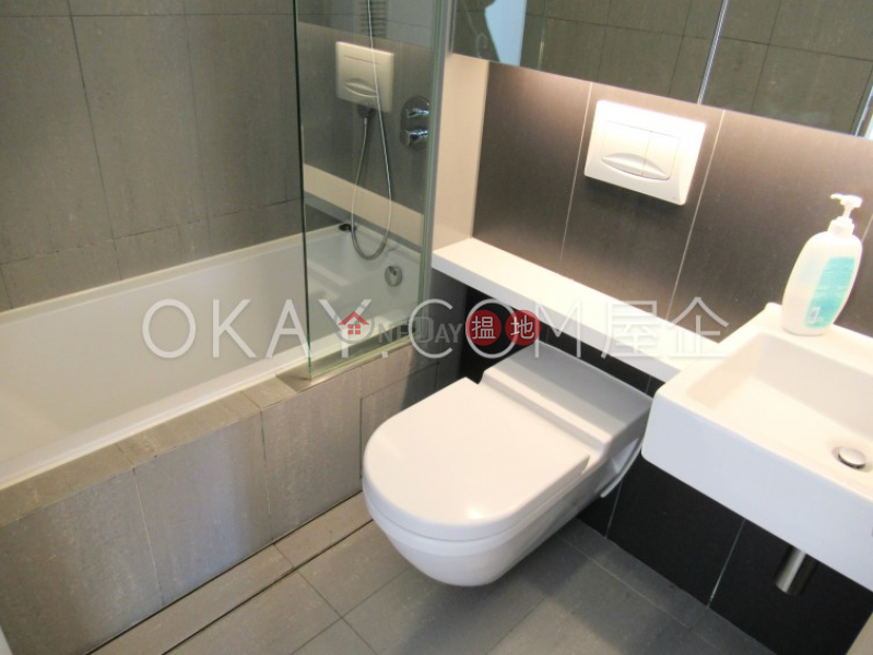 HK$ 75,000/ month, The Oakhill Wan Chai District, Gorgeous 3 bed on high floor with harbour views | Rental