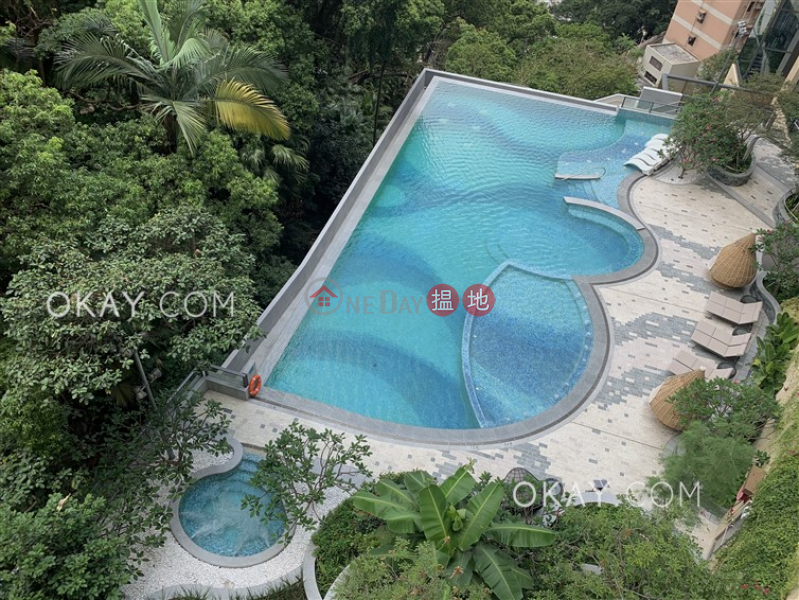 Luxurious 3 bedroom with balcony | Rental | University Heights Block 2 翰林軒2座 Rental Listings