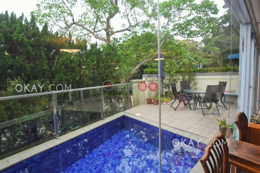 Lovely house with rooftop, terrace & balcony | For Sale | Tai Au Mun 大坳門 Sales Listings