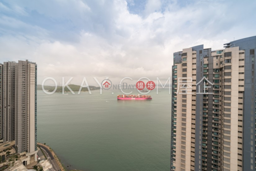 Property Search Hong Kong | OneDay | Residential Sales Listings | Luxurious 4 bed on high floor with sea views & rooftop | For Sale