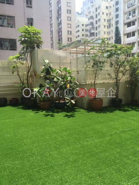 Charming 2 bedroom with terrace | Rental, Yuk Sau Mansion 毓秀大廈 | Wan Chai District (OKAY-R218890)_0