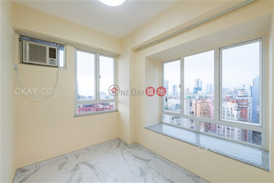 Practical 2 bedroom on high floor with rooftop | For Sale | Kingsway Garden 建華花園 Sales Listings