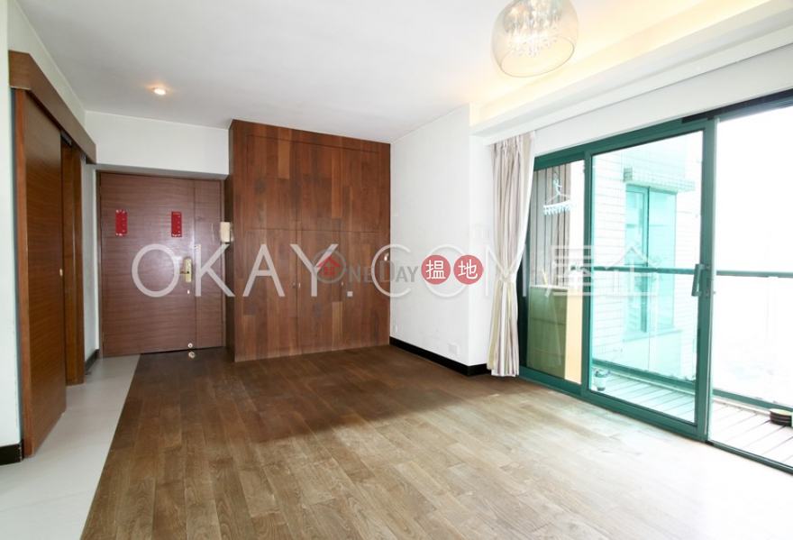 Luxurious 2 bedroom with balcony | Rental | University Heights Block 2 翰林軒2座 Rental Listings