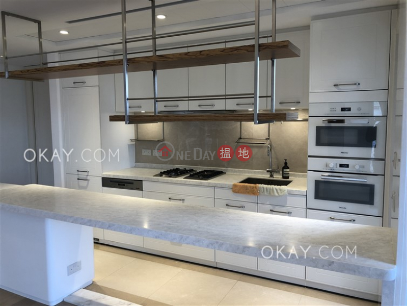 HK$ 26M, Kensington Hill Western District | Charming 2 bedroom with harbour views & balcony | For Sale
