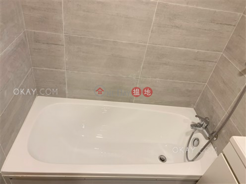 HK$ 29,000/ month, Reading Place | Western District | Unique 3 bedroom with balcony | Rental
