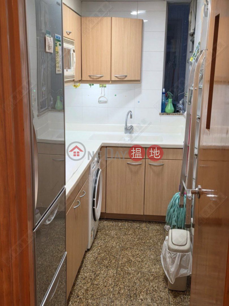 Two apartment bedrooms in The Waterfront, 1 Austin Road West | Yau Tsim Mong, Hong Kong Sales | HK$ 18M