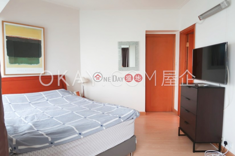 HK$ 29,000/ month, Manhattan Heights, Western District | Practical 1 bedroom with sea views | Rental