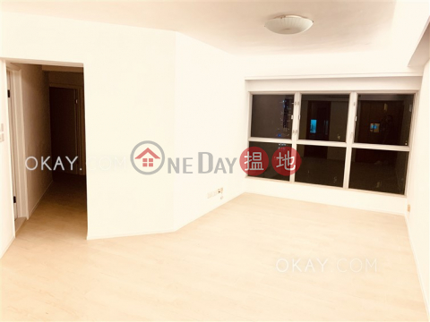 Beautiful 3 bedroom in Kowloon Station | Rental | The Waterfront Phase 2 Tower 7 漾日居2期7座 _0