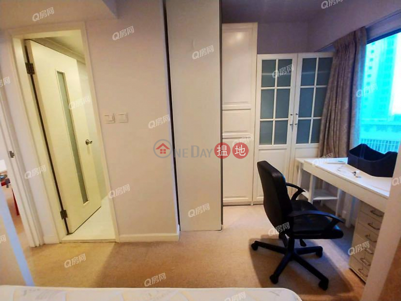 HK$ 26,000/ month Elite\'s Place, Western District, Elite\'s Place | 1 bedroom Mid Floor Flat for Rent