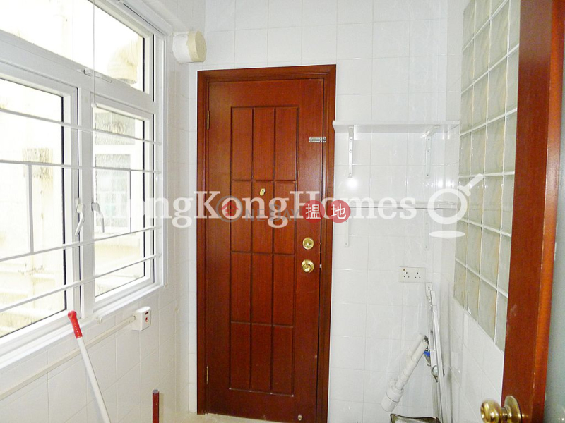 Property Search Hong Kong | OneDay | Residential | Rental Listings 3 Bedroom Family Unit for Rent at 98 Repulse Bay Road