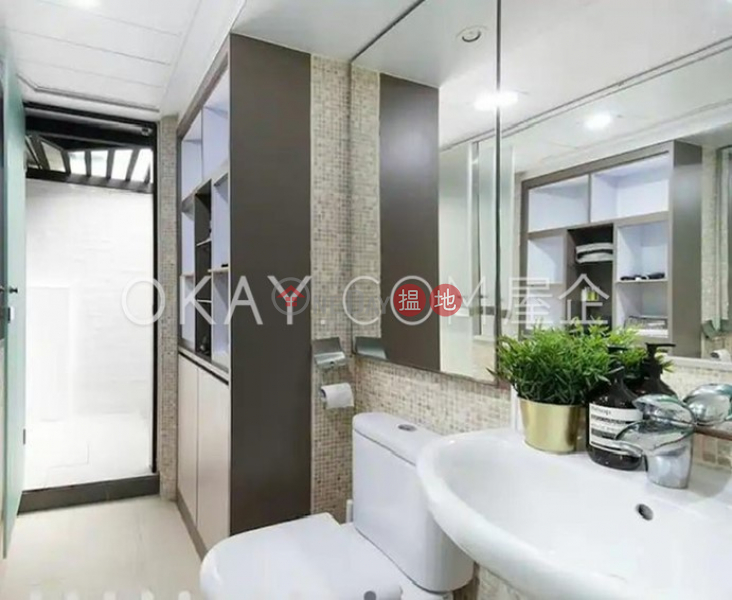2房1廁怡景閣出租單位15-17景光街 | 灣仔區|香港-出租|HK$ 70,000/ 月