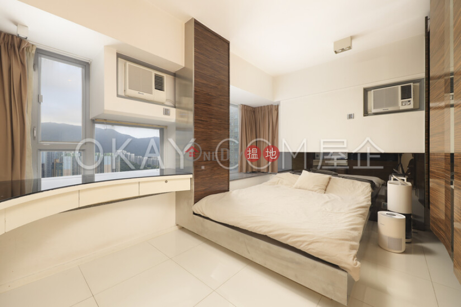 HK$ 30,000/ month Tower 6 Grand Promenade Eastern District | Nicely kept 1 bedroom on high floor with balcony | Rental