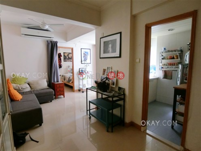 Cozy 1 bedroom with terrace | Rental | 334-350 Des Voeux Road West | Western District, Hong Kong, Rental HK$ 23,000/ month