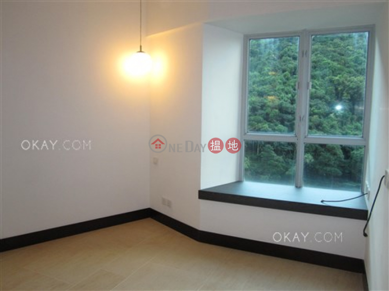 HK$ 40,000/ month, Hillsborough Court Central District | Gorgeous 2 bedroom with parking | Rental