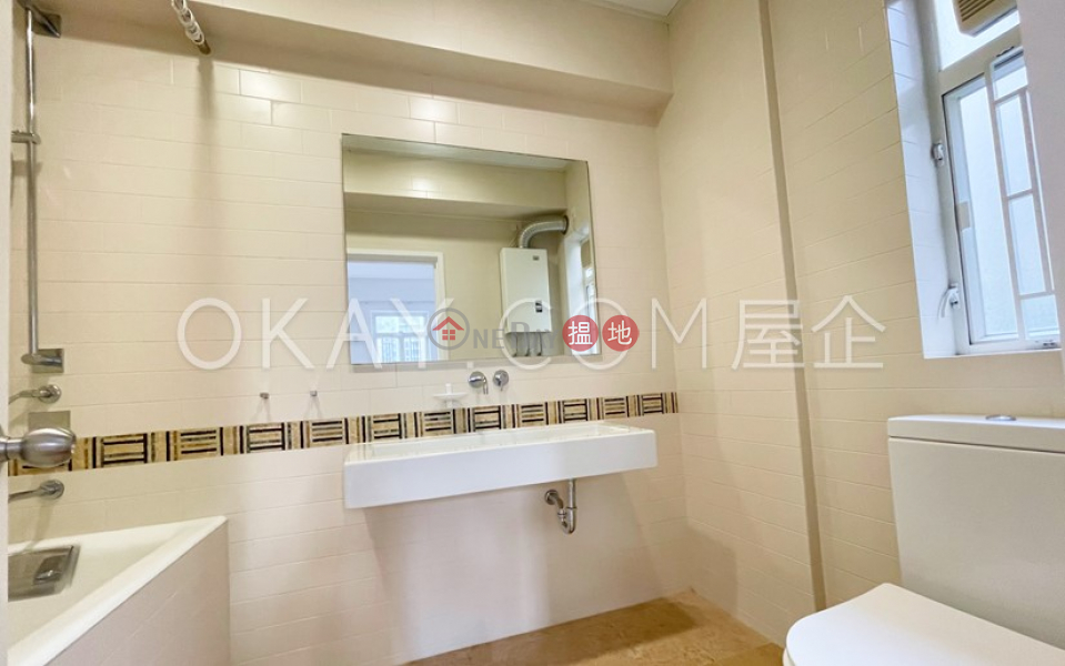 Seaview Mansion | Middle Residential | Rental Listings, HK$ 62,000/ month