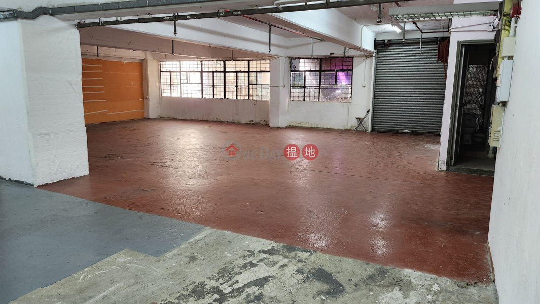 Good Price,Selling for sale with vacant possession, price per s.f. @1800. | Tuen Mun Industrial Centre 屯門工業中心 Sales Listings