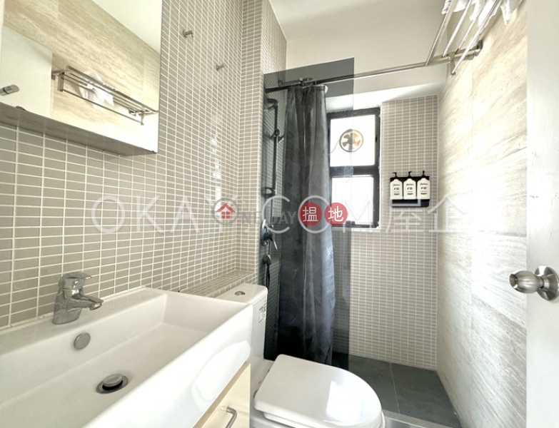 Rare 2 bedroom with balcony | Rental, 7-9 Caine Road | Central District Hong Kong | Rental, HK$ 35,000/ month