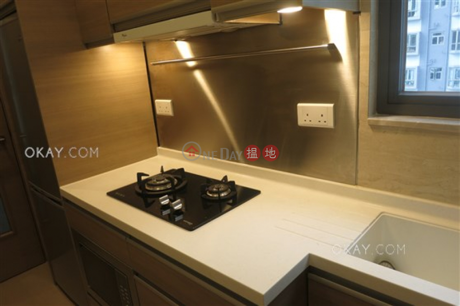 HK$ 29,800/ month 18 Catchick Street | Western District Tasteful 3 bedroom on high floor with sea views | Rental