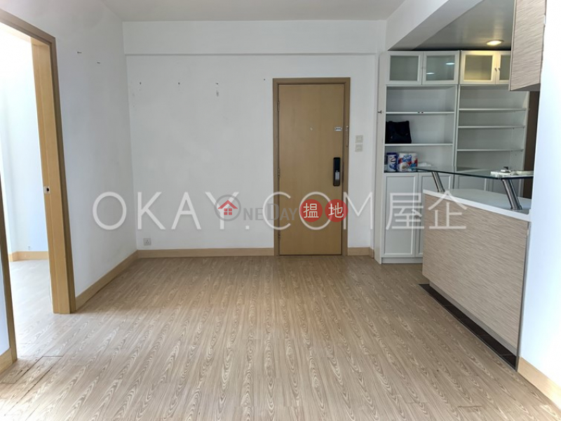 HK$ 44,000/ month Sunny Building Central District Popular 2 bedroom on high floor with terrace | Rental