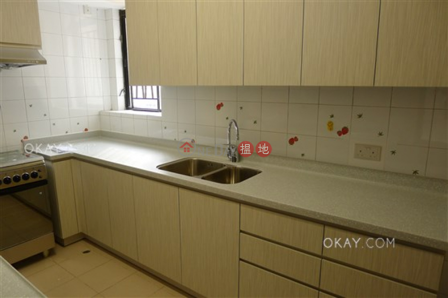HK$ 40M | Wealthy Heights, Central District, Efficient 2 bedroom with parking | For Sale