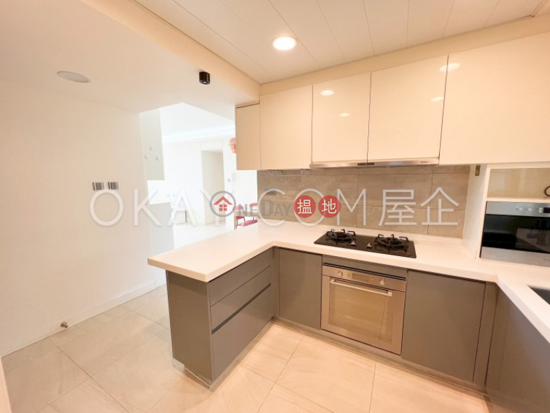 Charming 3 bedroom with balcony | Rental, 2 Chianti Drive | Lantau Island | Hong Kong Rental, HK$ 35,000/ month