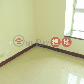 Stylish 3 bedroom with balcony | Rental, The Merton 泓都 | Western District (OKAY-R48568)_0
