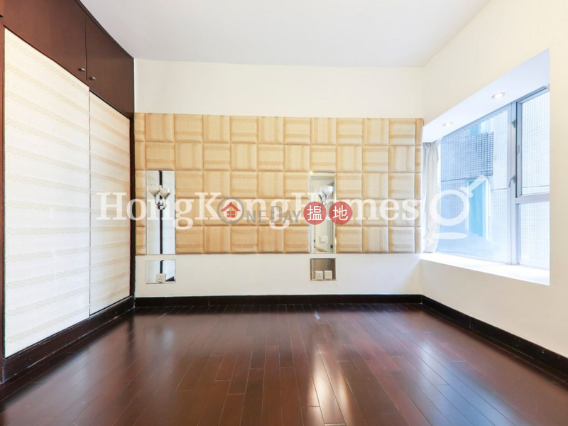 HK$ 24M | The Waterfront Phase 1 Tower 1 | Yau Tsim Mong | 3 Bedroom Family Unit at The Waterfront Phase 1 Tower 1 | For Sale