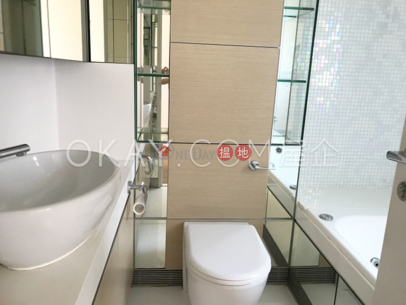 Property Search Hong Kong | OneDay | Residential | Sales Listings Nicely kept 3 bedroom on high floor with balcony | For Sale