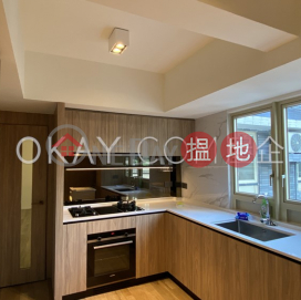 Charming 2 bedroom in Mid-levels Central | Rental | St. Joan Court 勝宗大廈 _0