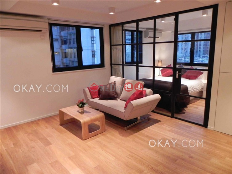 Property Search Hong Kong | OneDay | Residential Rental Listings Generous 1 bedroom in Sheung Wan | Rental