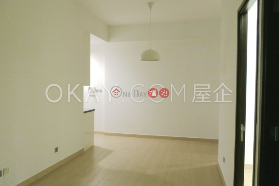 Unique 2 bedroom on high floor | Rental, J Residence 嘉薈軒 Rental Listings | Wan Chai District (OKAY-R85949)