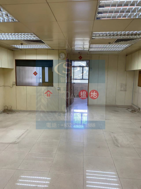 Tsuen Wan Hi-Tech: near multiple bus stops, able to be half storage, half office | Hi-tech Industrial Centre 嘉力工業中心 _0