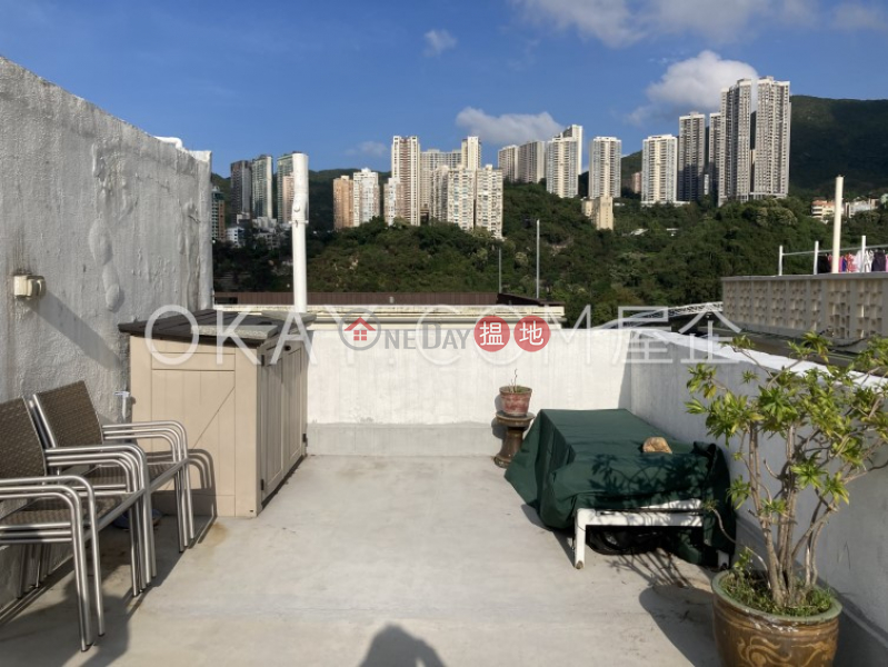 Efficient 2 bedroom with rooftop & balcony | Rental | 25-29 Happy View Terrace | Wan Chai District Hong Kong, Rental | HK$ 65,000/ month