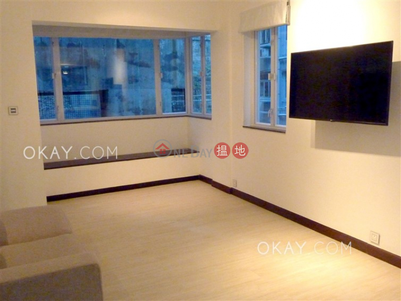 Cozy in Mid-levels West | For Sale, 33-35 ROBINSON ROAD 羅便臣道33-35號 Sales Listings | Western District (OKAY-S288208)