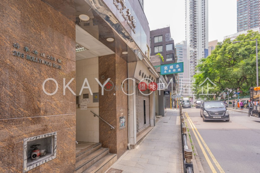 Elegant 1 bedroom with terrace | Rental, Tai Ping Mansion 太平大廈 Rental Listings | Central District (OKAY-R102894)