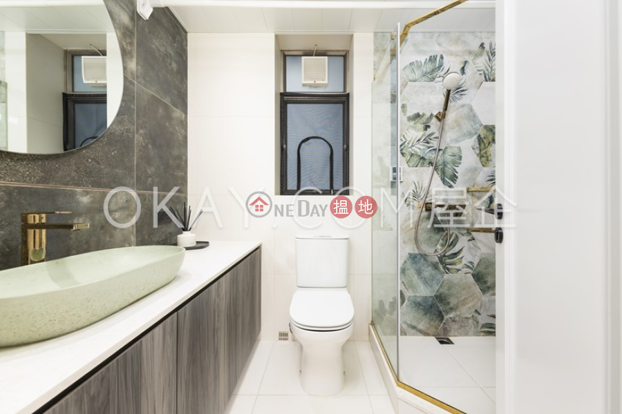 HK$ 24M Sorrento Yau Tsim Mong, Nicely kept 2 bedroom on high floor with sea views | For Sale