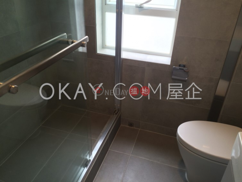 HK$ 69,000/ month Pokfulam Peak | Western District | Efficient 3 bed on high floor with balcony & parking | Rental