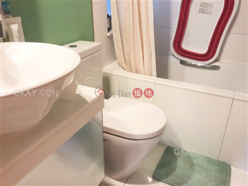 Tasteful 2 bedroom in Olympic Station | For Sale | Tower 3 The Long Beach 浪澄灣3座 Sales Listings