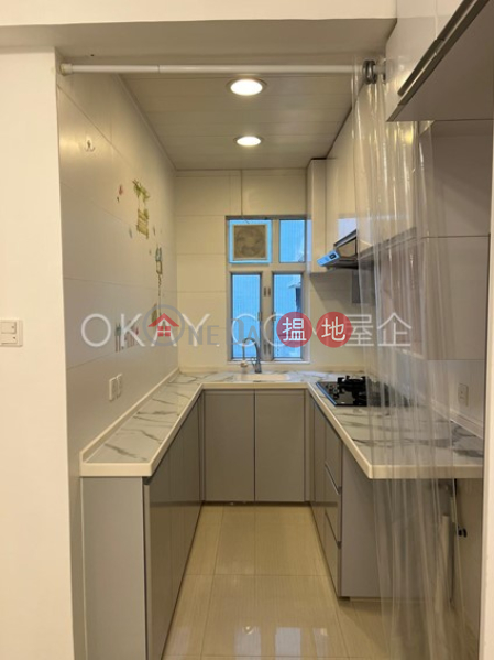Property Search Hong Kong | OneDay | Residential | Sales Listings Cozy 3 bedroom on high floor with rooftop | For Sale