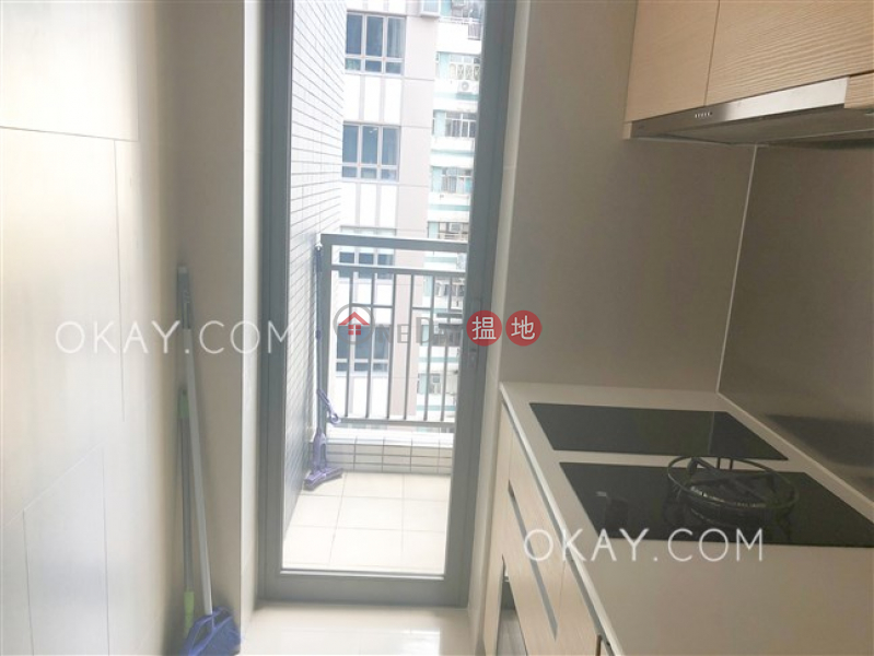 Nicely kept 2 bedroom with balcony | Rental | 189 Queens Road West | Western District Hong Kong, Rental | HK$ 33,000/ month