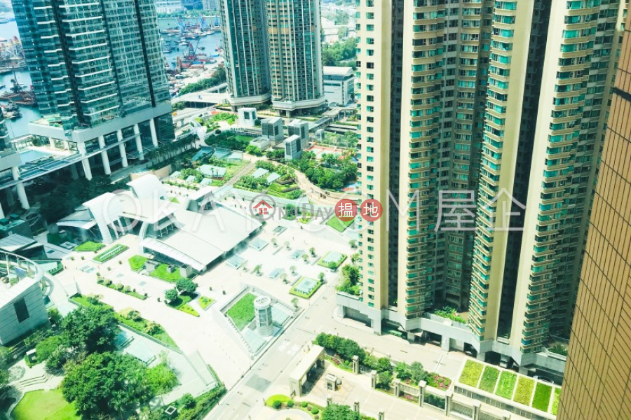 Gorgeous 3 bedroom on high floor | For Sale | The Arch Sky Tower (Tower 1) 凱旋門摩天閣(1座) Sales Listings