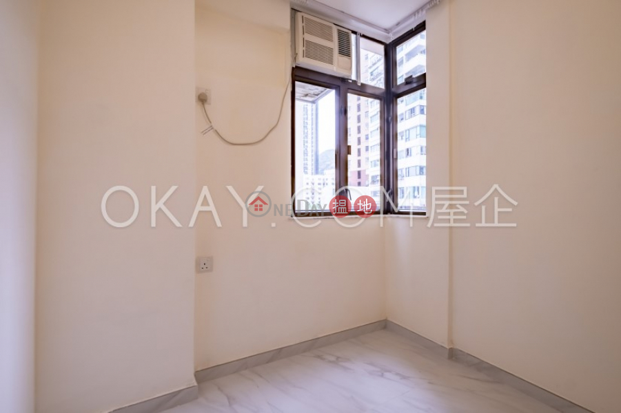 HK$ 12M | Gold King Mansion Wan Chai District Stylish 2 bedroom in Tai Hang | For Sale
