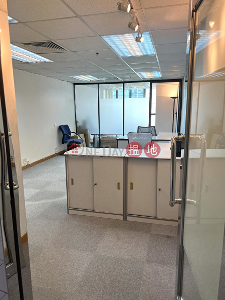 Immediate available Price to be negotiated | New Trend Centre 新時代工貿商業中心 Sales Listings