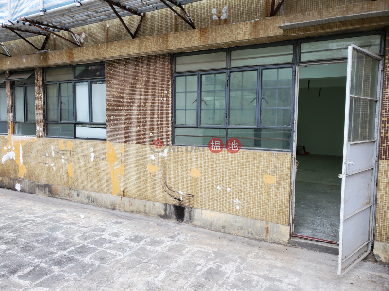 Rare and practical * warehouse writing with over a thousand square feet of terrace * that is about t | Wai Cheung Industrial Building 偉昌工業中心 Rental Listings